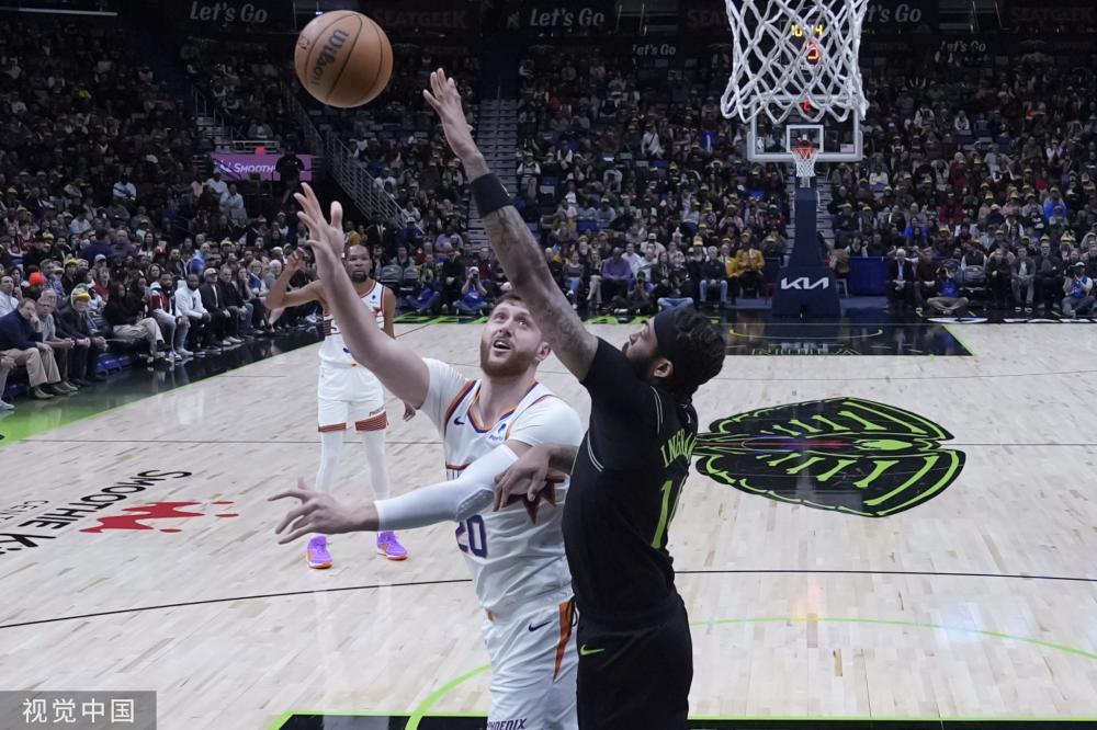 在这个充满 在这个充满