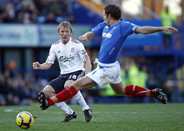 中立足并谋 中立足并谋