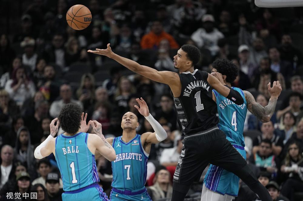 以及鄢手骐 以及鄢手骐