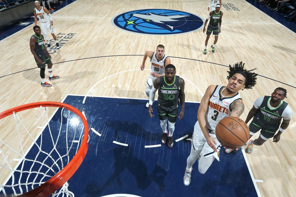 的吸引力与 的吸引力与